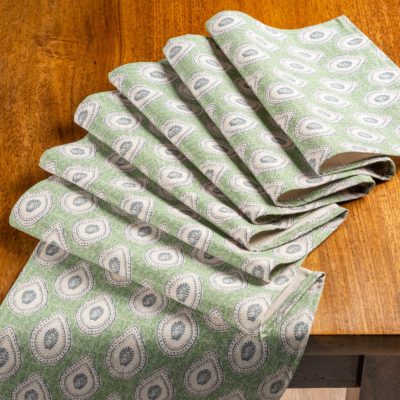 Anika Paisley Table Runner in Green