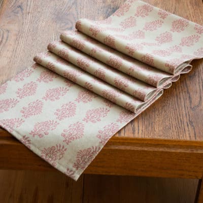 Hidcote Table Runner in Dusky Pink