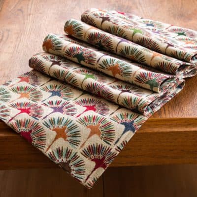 Retro Dandelion Tapestry Table Runner