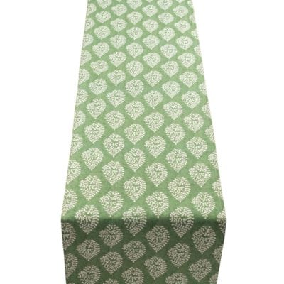 Linden Leaf Linen Blend Paisley Motif Table Runner in Fern Green