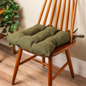 Classic Herringbone Tweed Quilted Seat Pad in Vintage Green