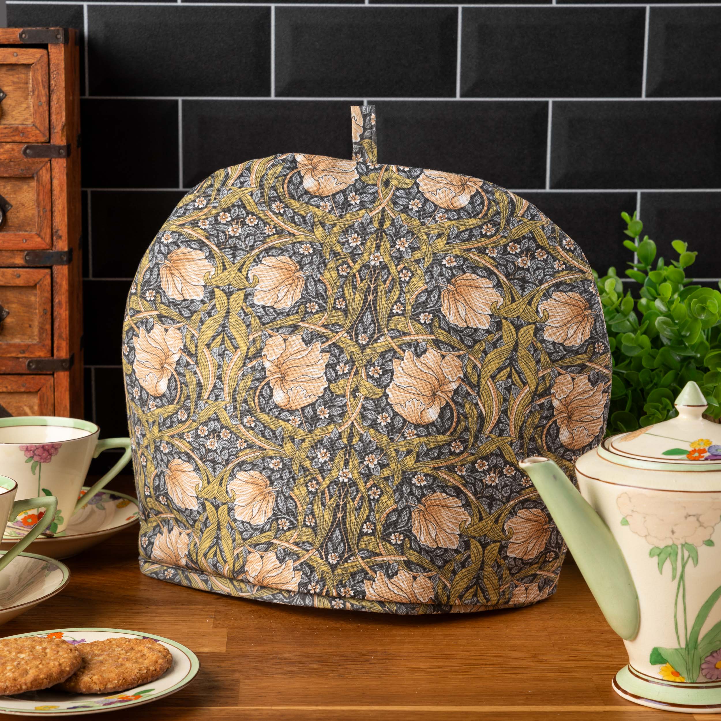 William Morris Pimpernel Grey Tea Cosy